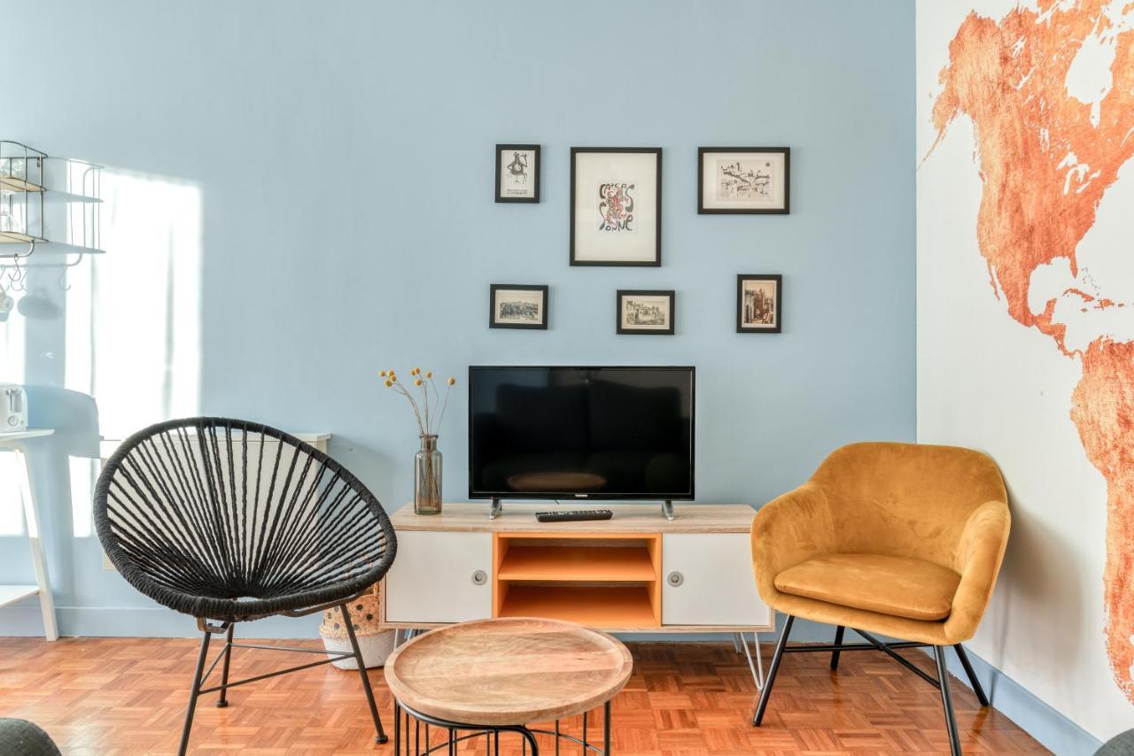 Les Couleurs Du Monde ! Parking Et Balcon Apartment Carcassonne Exterior foto
